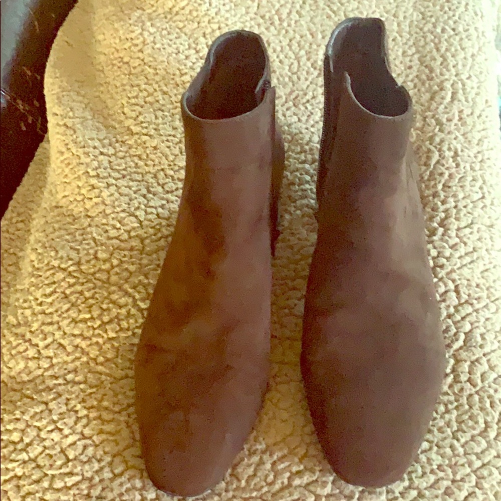 Low boots